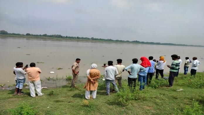 Chandauli News: The person who attended the funeral of warts died due to drowning