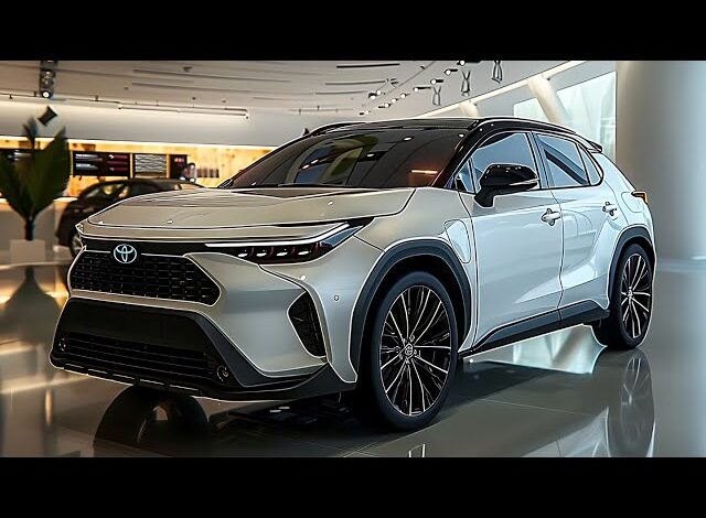 XUV 700 का घमंड तोड़ने आयी Powerful Engine वाली New Toyota Corolla Cross की SUV कार